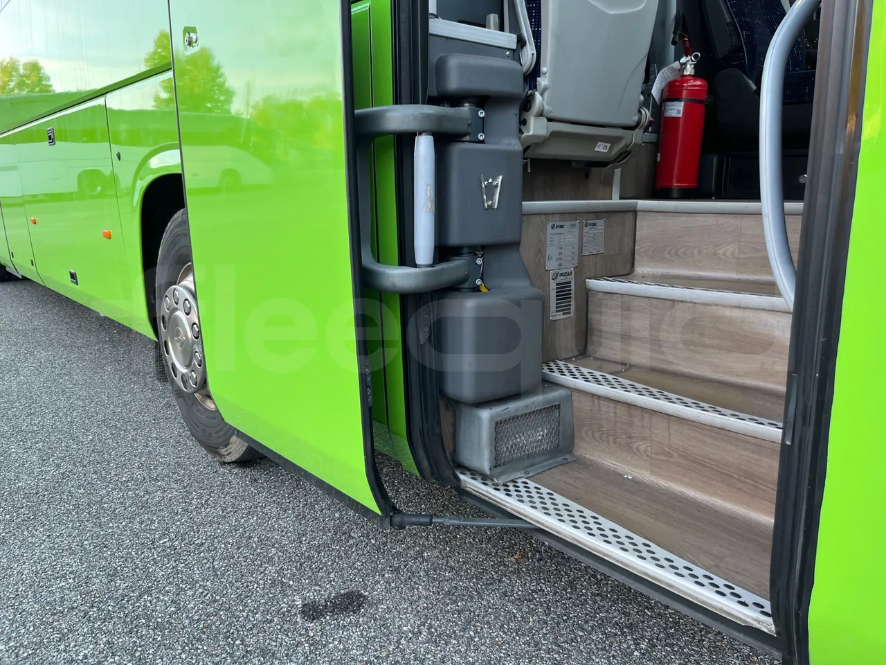 Irizar i6 13.35 - EUR6 - 330kW - 12.92m - door mechanism photo