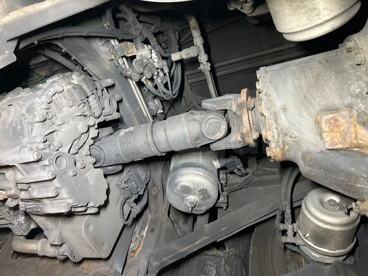 Irizar i6 13.35 - EUR6 - 330kW - 12.92m - driveshaft photo