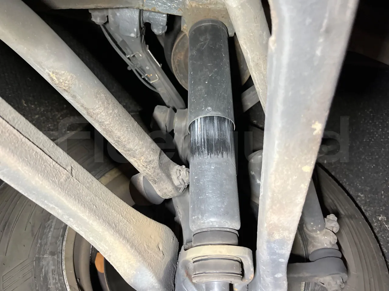 Irizar i6 13.35 - EUR6 - 330kW - 12.92m - front shock absorbers left