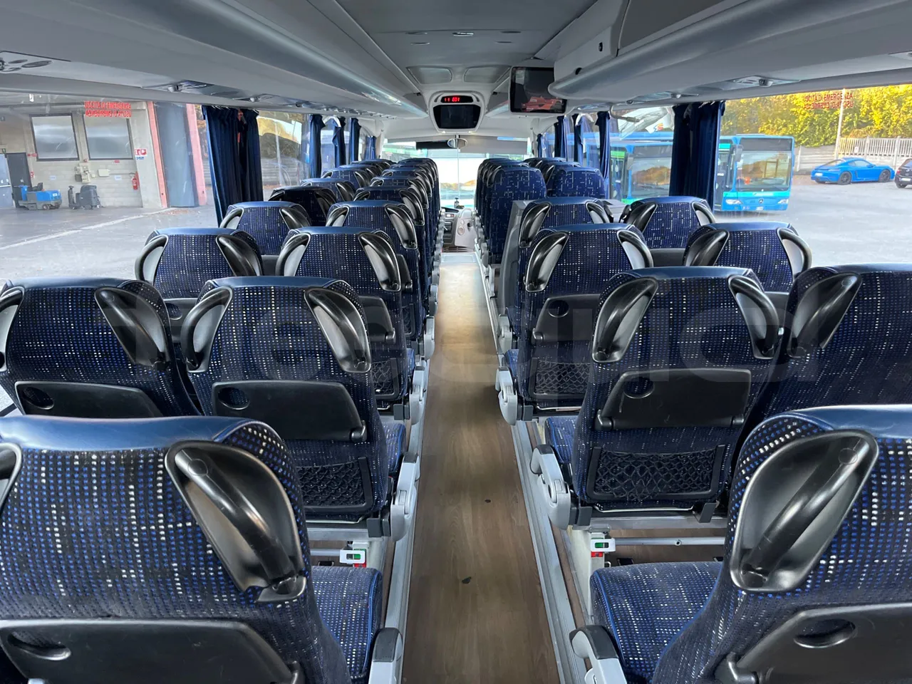 Irizar i6 13.35 - EUR6 - 330kW - 12.92m - forward view all seats last row height