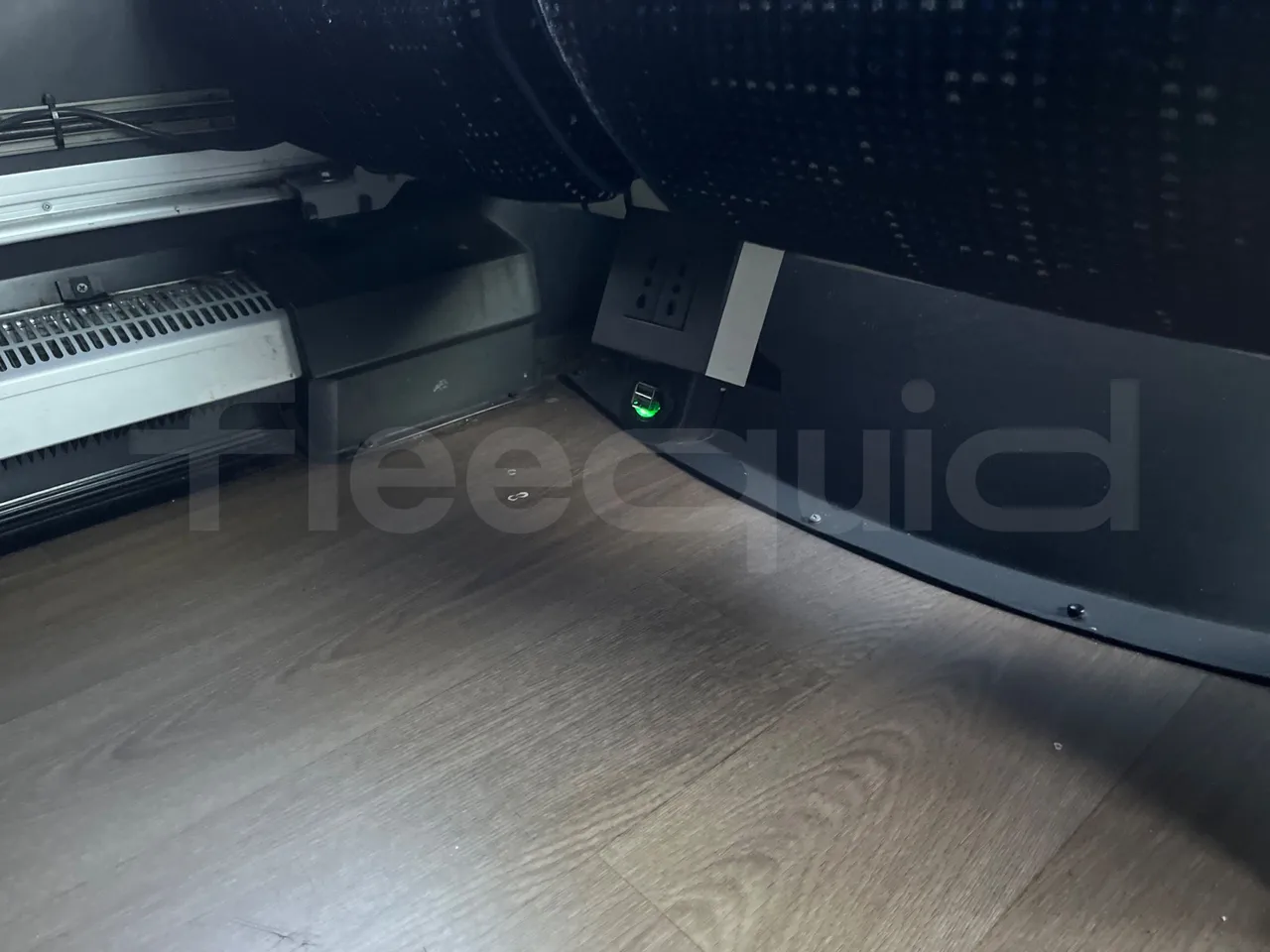 Irizar i6 13.35 - EUR6 - 330kW - 12.92m - power outlets detail