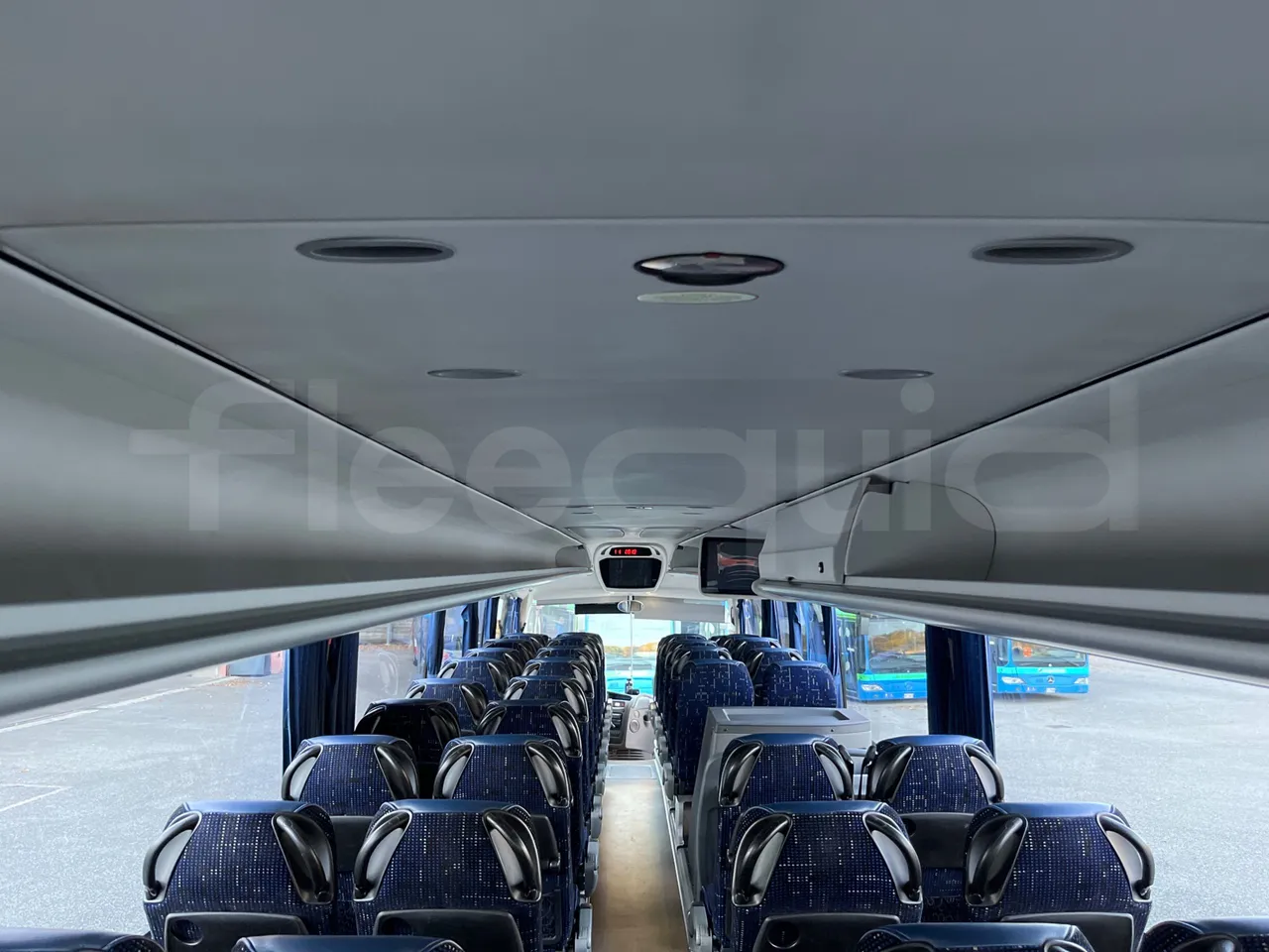 Irizar i6 13.35 - EUR6 - 330kW - 12.92m - overhead compartments photo