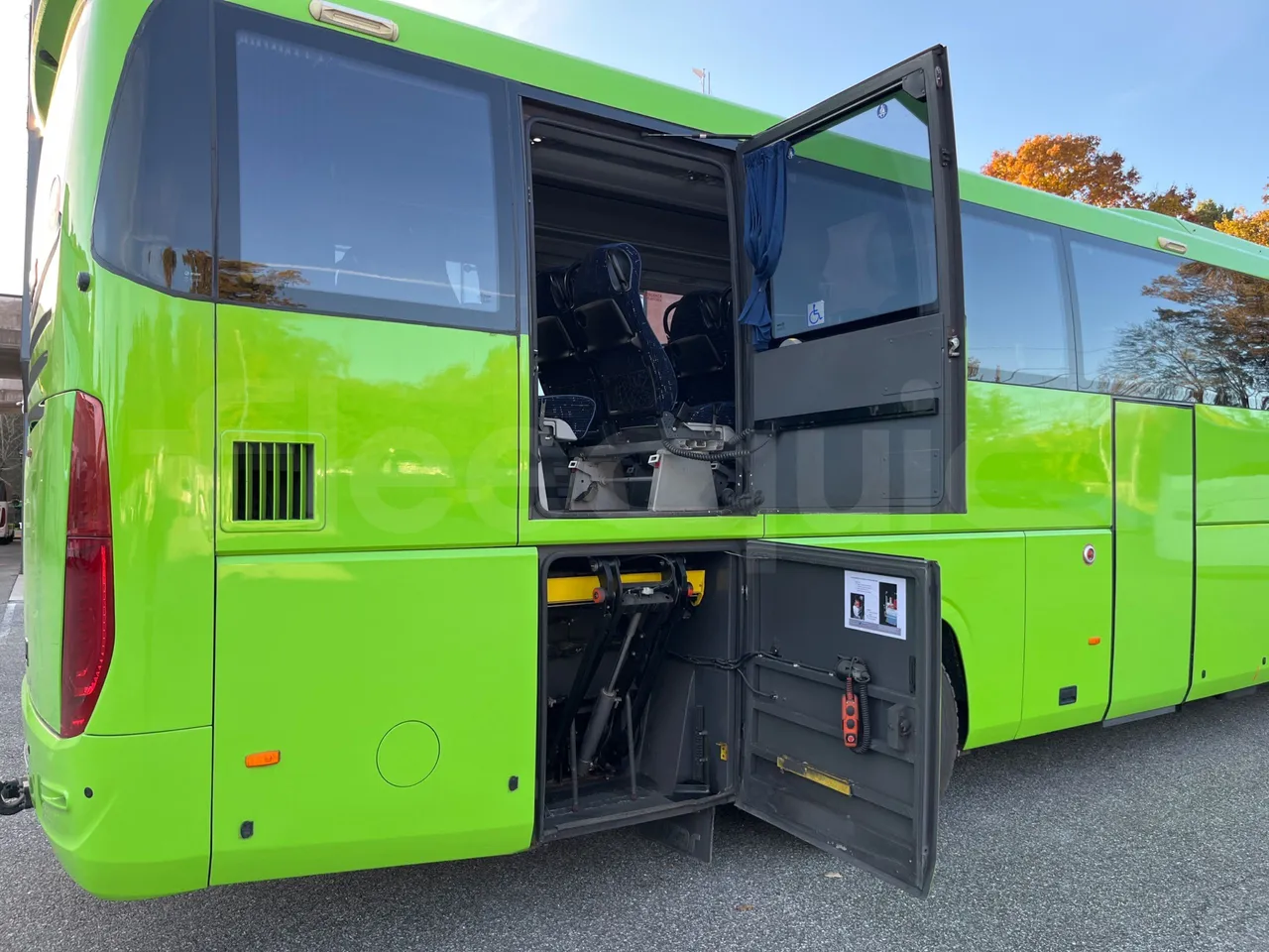 Irizar i6 13.35 - EUR6 - 330kW - 12.92m - platform open photo