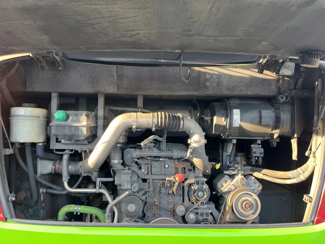 Irizar i6 13.35 - EUR6 - 330kW - 12.92m - rear hatch open