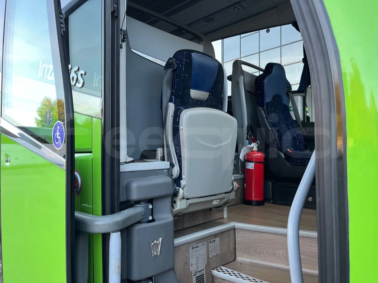 Irizar i6 13.35 - EUR6 - 330kW - 12.92m - hostess seat photo