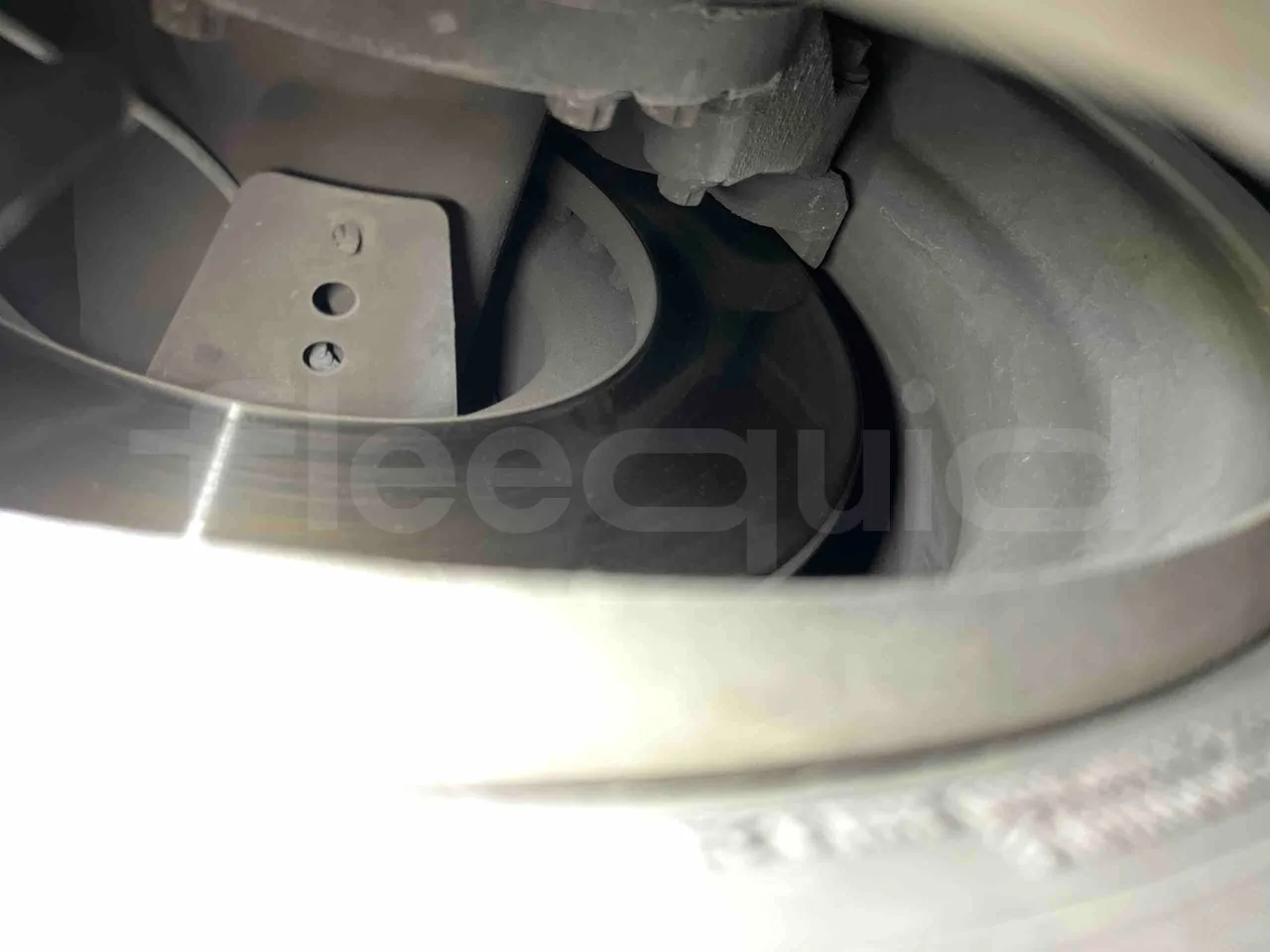 Mercedes-Benz Citaro G - Second Axle Discs Left Side