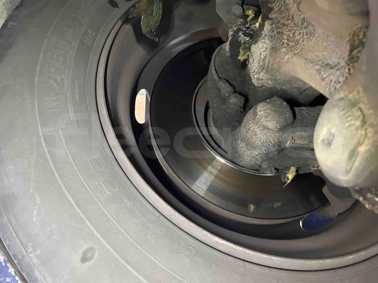Mercedes-Benz Citaro G - First Axle Discs Left Side
