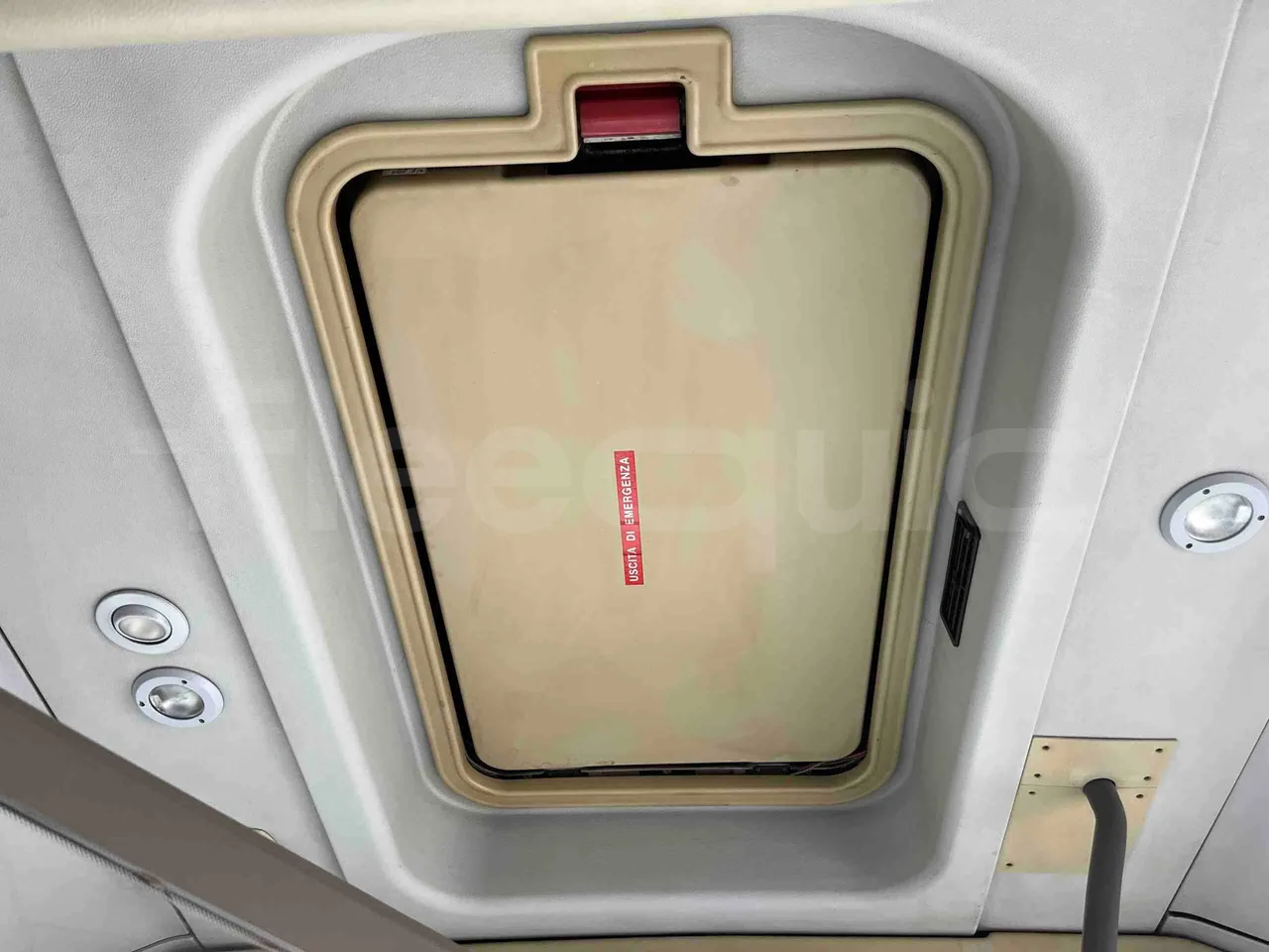 Mercedes-Benz Citaro G - Roof Hatch 3