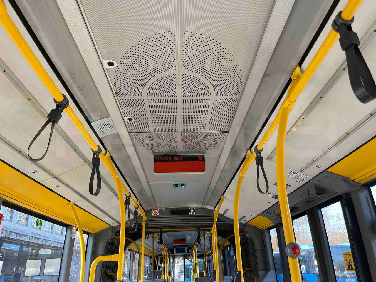 Mercedes-Benz Citaro G - Overhead Compartments