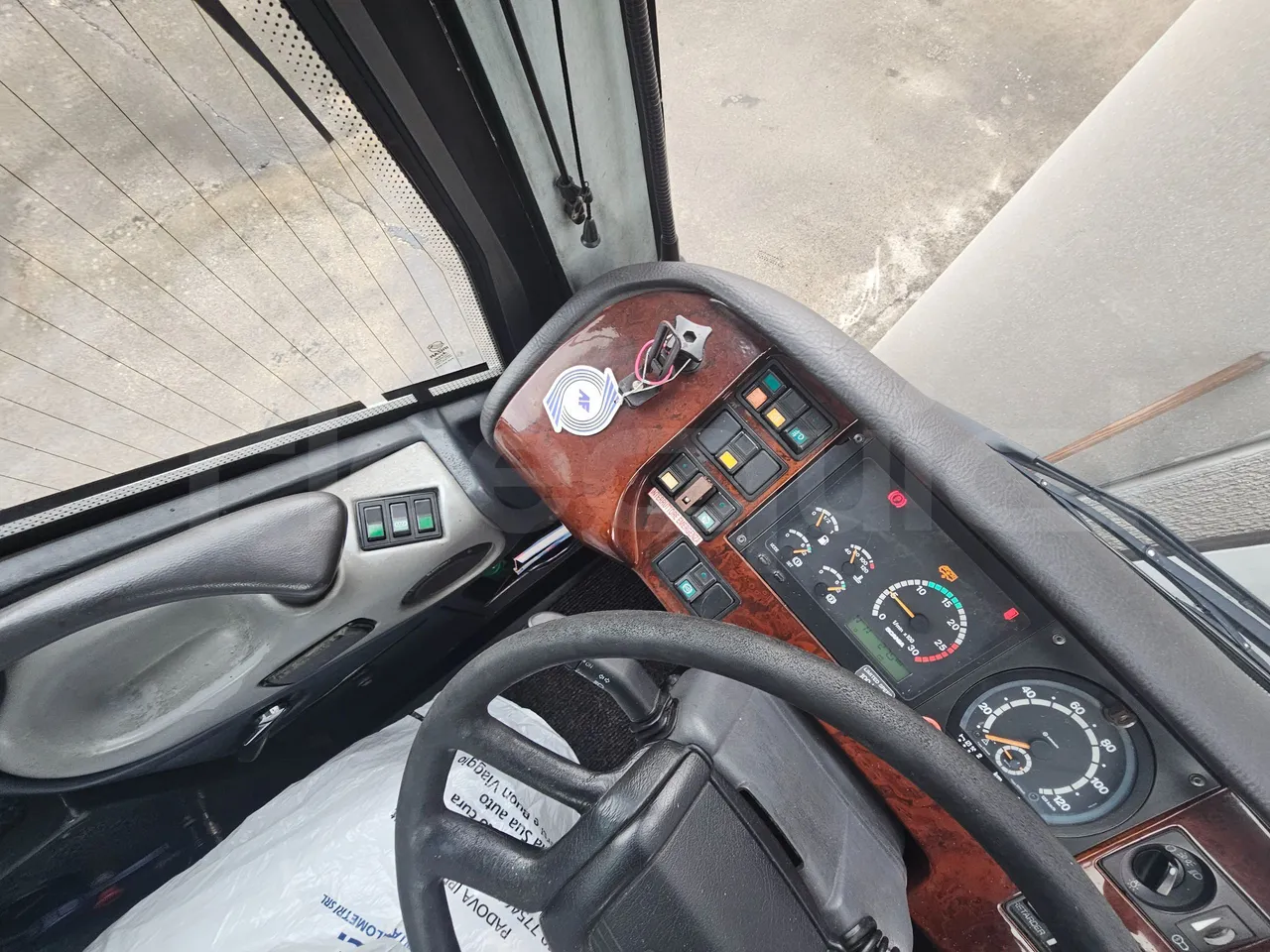 Scania Irizar K124EB / Euro 3 - 309 Kw - 12 Mt - onboard devices 2
