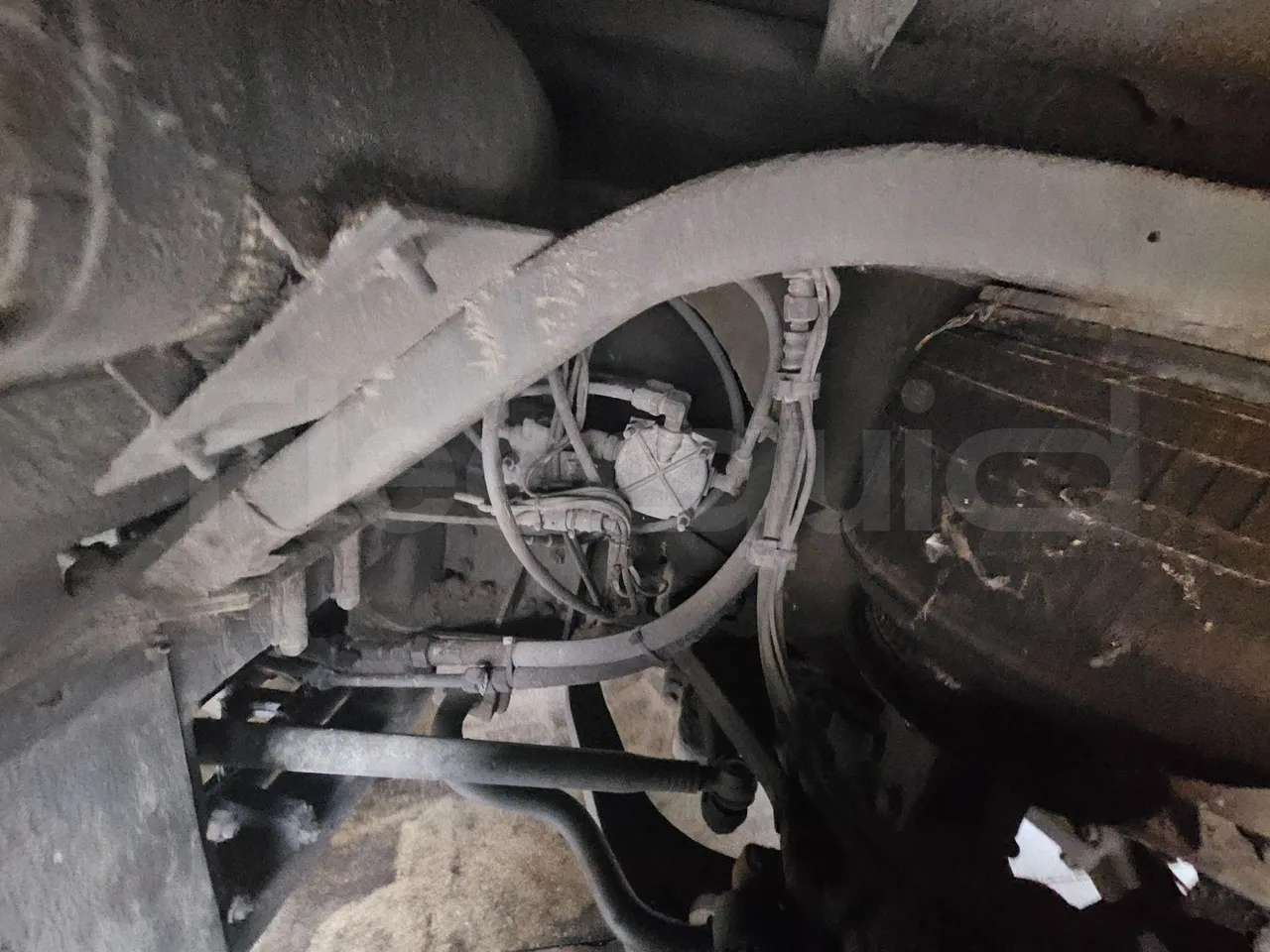 Scania Irizar K124EB / Euro 3 - 309 Kw - 12 Mt - front brake calipers left