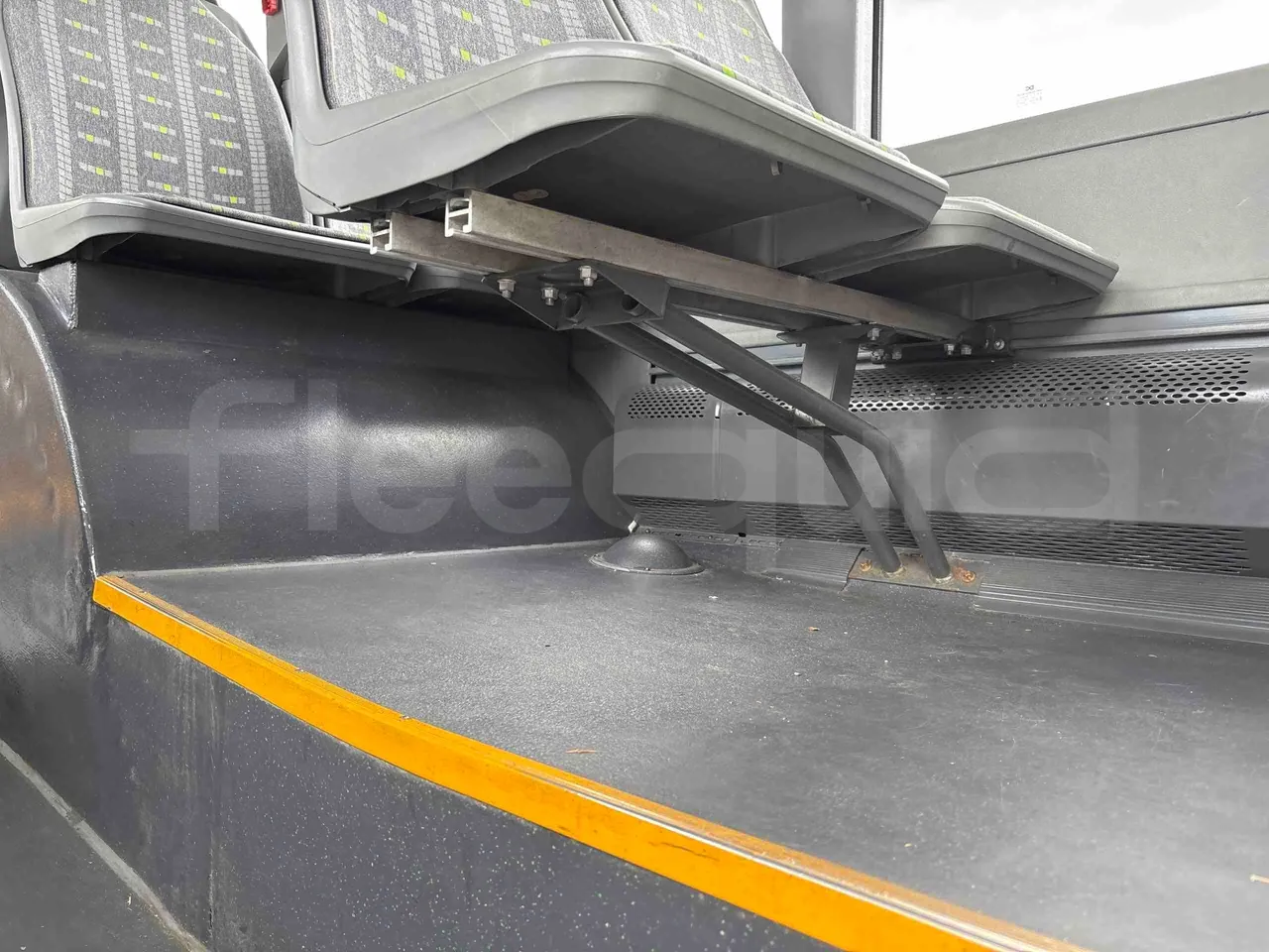 Mercedes-Benz Citaro - seat brackets photo