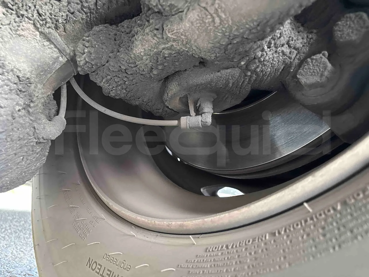 Mercedes-Benz Citaro - front discs left