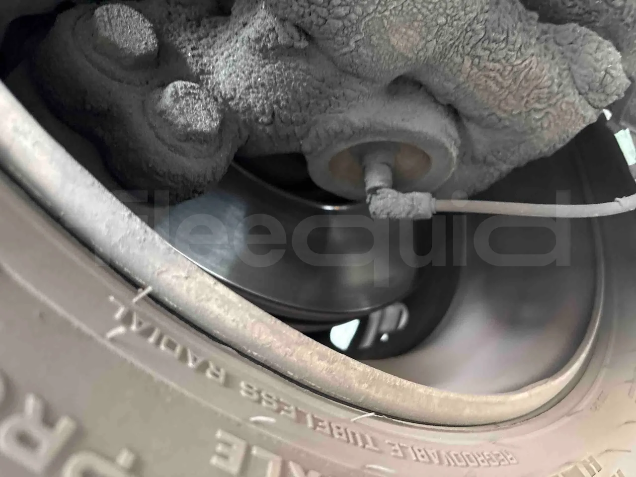 Mercedes-Benz Citaro - front discs right