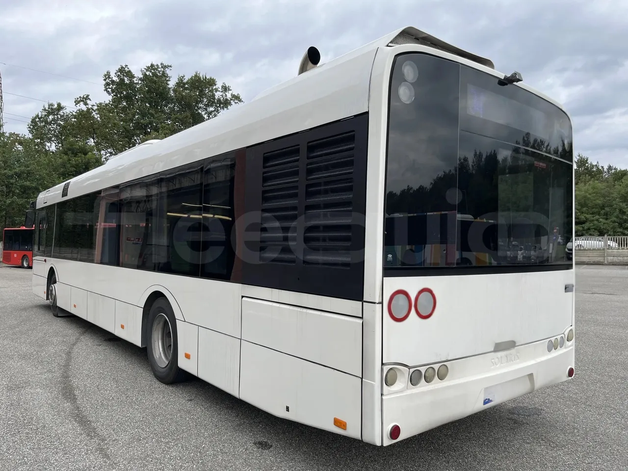 Solaris Urbino - right side doors open