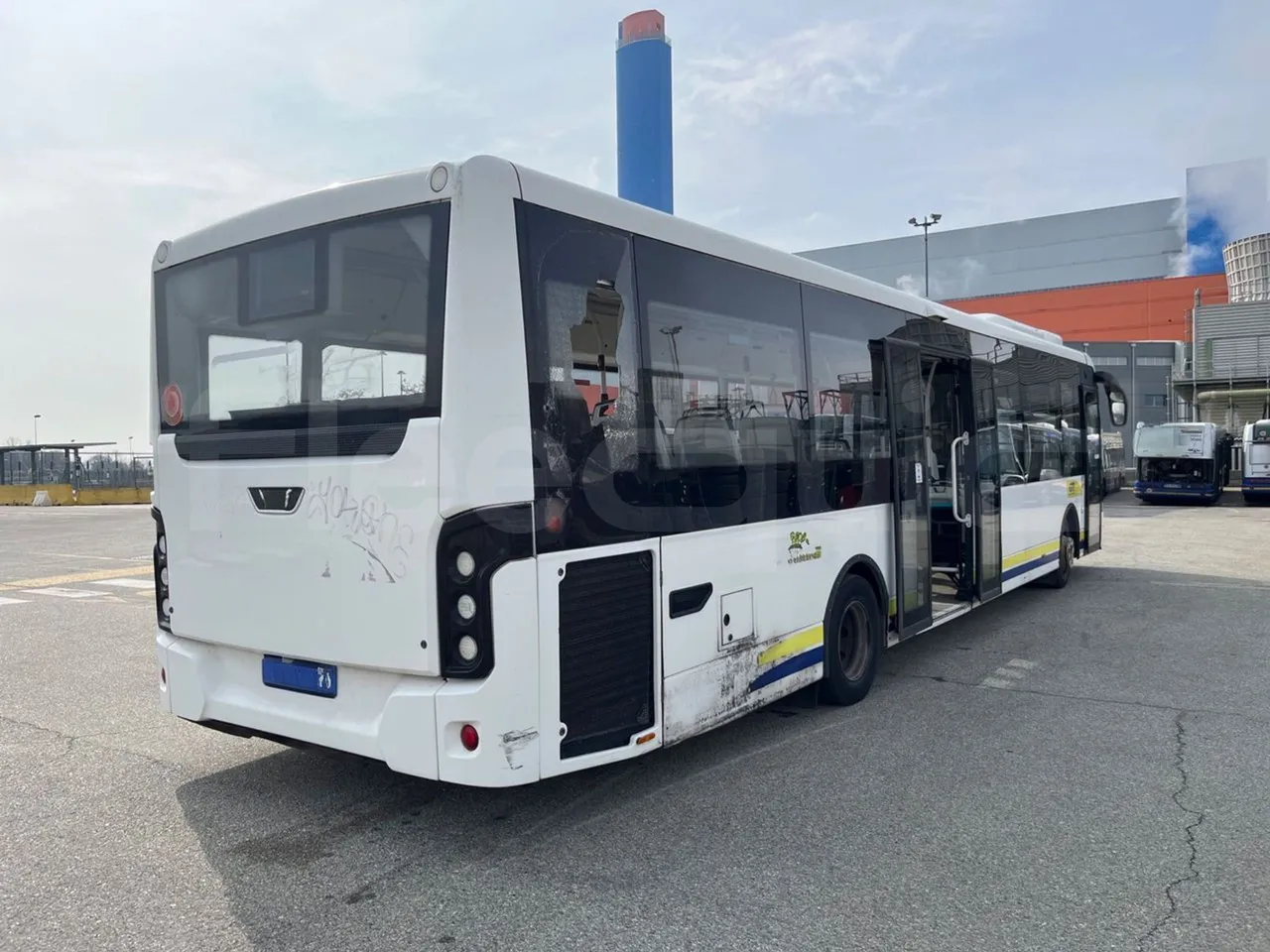 Vdl Citea LLE-120/255 405E1 - Euro6 - 182kW - 11.980mt - 3/4 right rear doors open