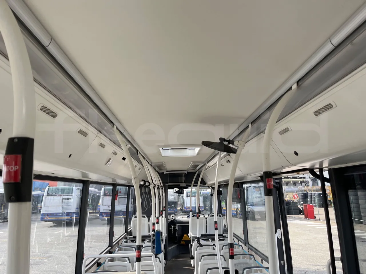 Vdl Citea LLE-120/255 405E1 - Euro6 - 182kW - 11.980mt - overhead compartments photo