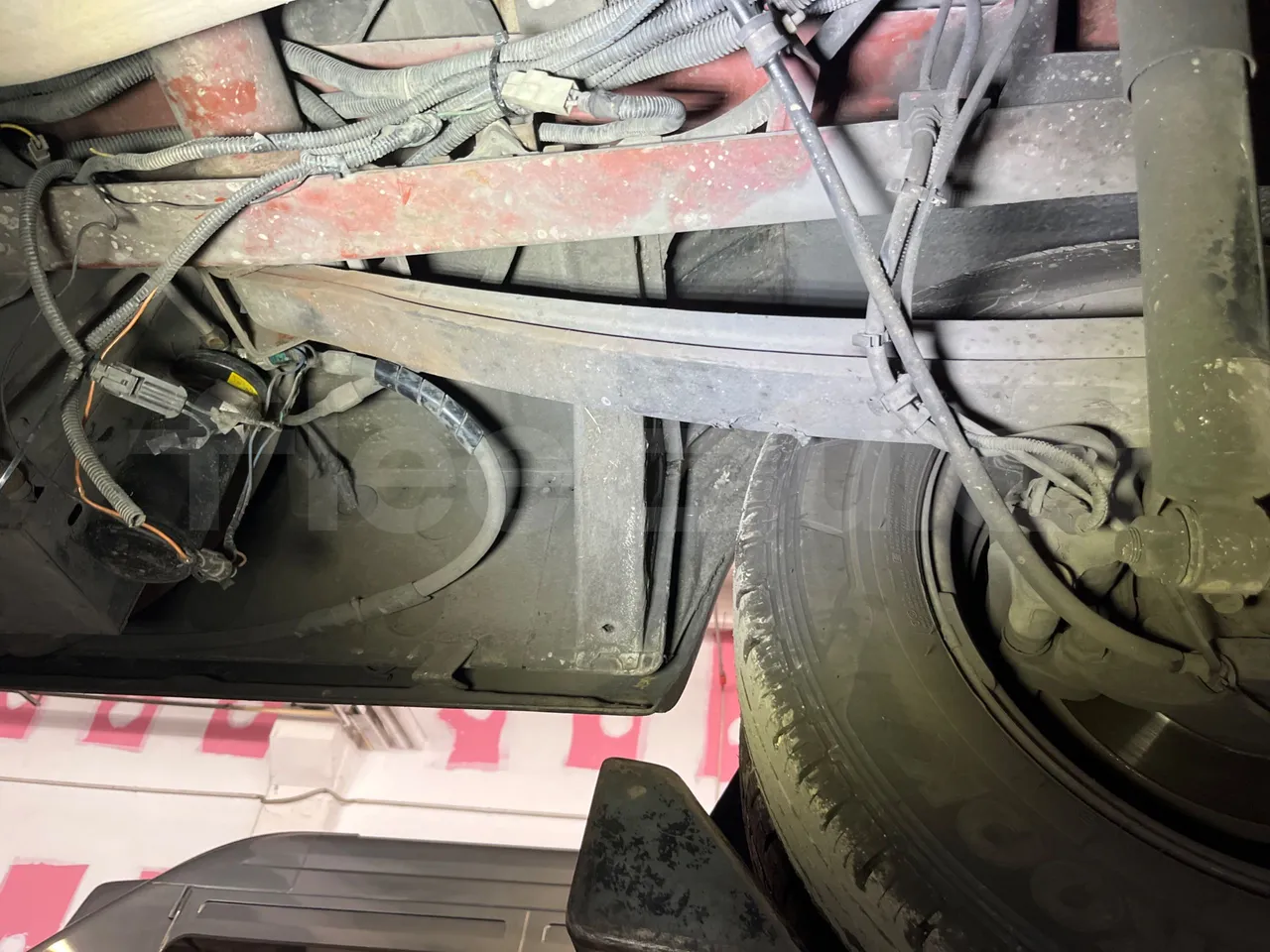 Iveco Daily A50C - EUR3 - 107kW - 6.948m - axel 2 air springs 1 right