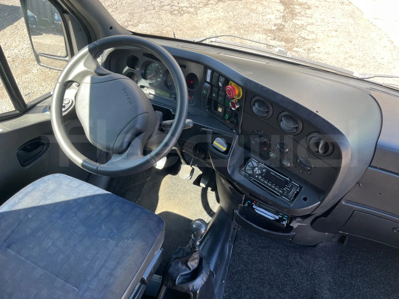 Iveco Daily A50C - EUR3 - 107kW - 6.948m - buttons panels on (mandatory for bus to scrap)