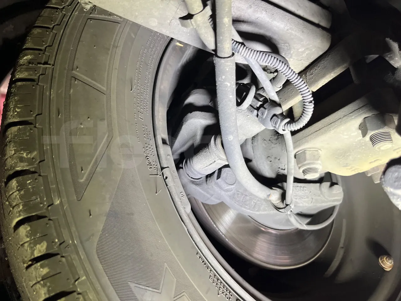 Iveco Daily A50C - EUR3 - 107kW - 6.948m - axle 2 caliper brakes right