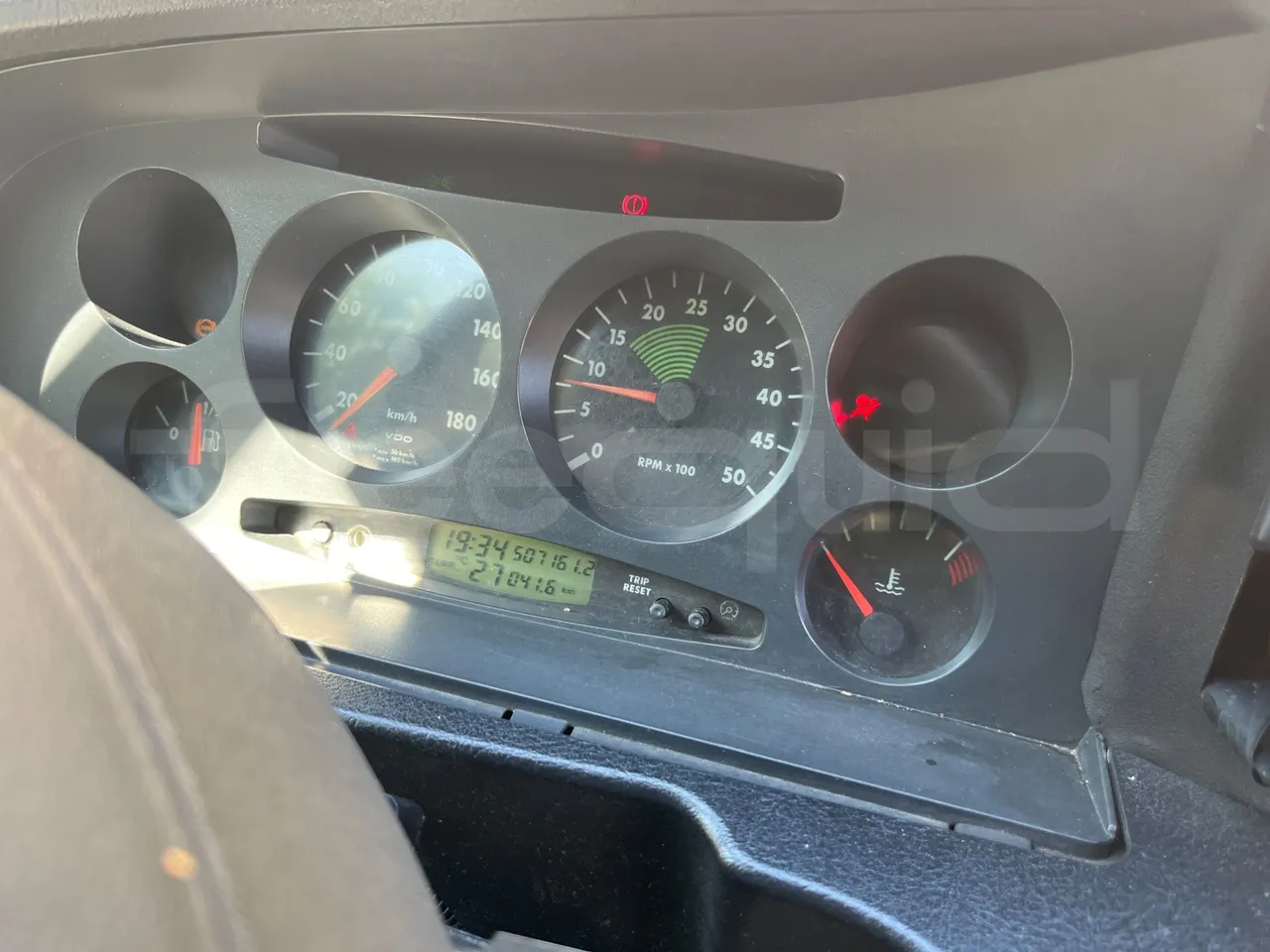 Iveco Daily A50C - EUR3 - 107kW - 6.948m - dashboard lights on