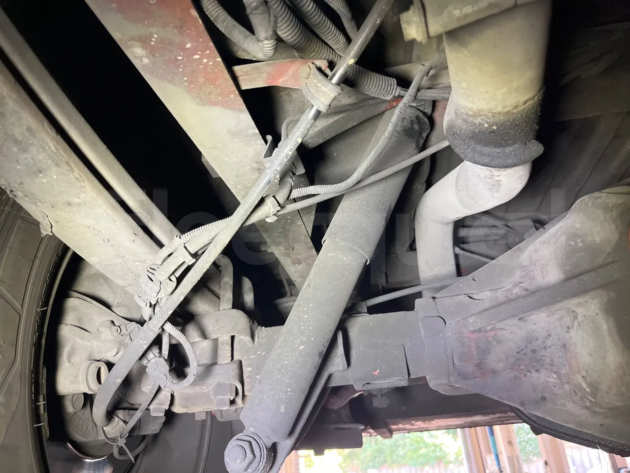 Iveco Daily A50C - EUR3 - 107kW - 6.948m - axle 2 shock absorbers 1 right