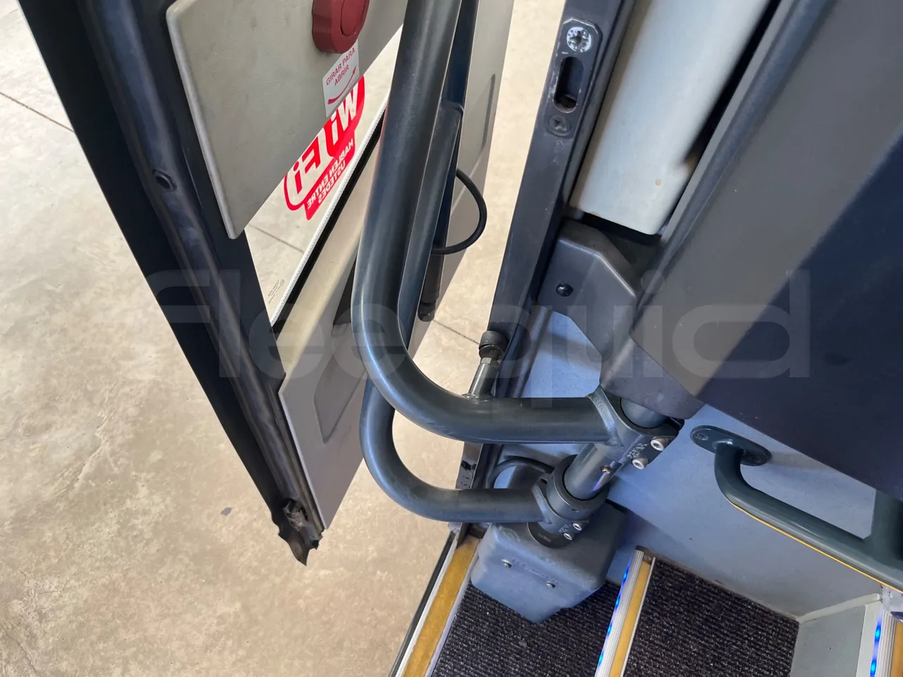Otokar Vectio T Vectio 290T/ Euro 5 - 213 Kw - 10 Mt - door mechanism photo