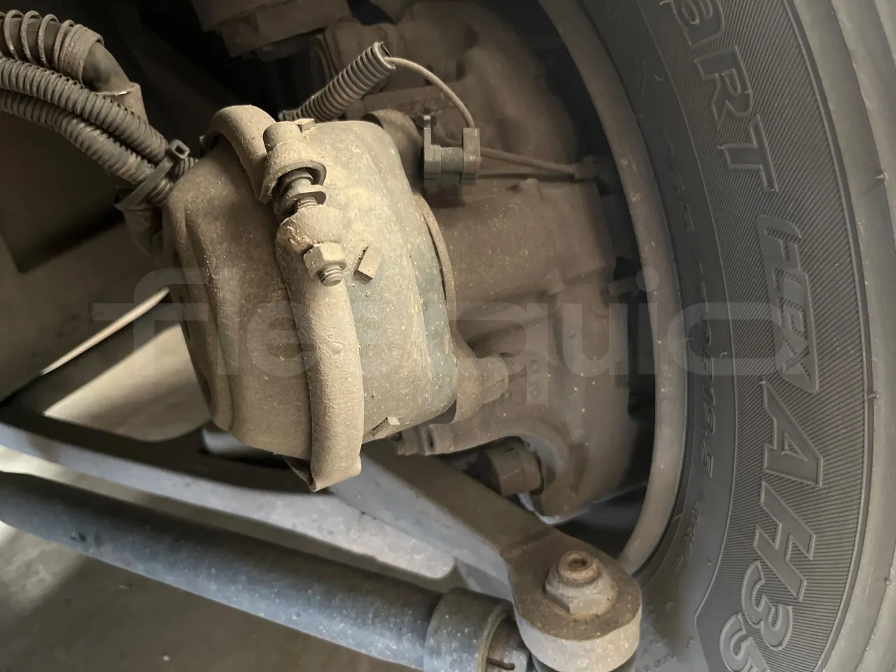 Otokar Vectio T Vectio 290T/ Euro 5 - 213 Kw - 10 Mt - front brake calipers left