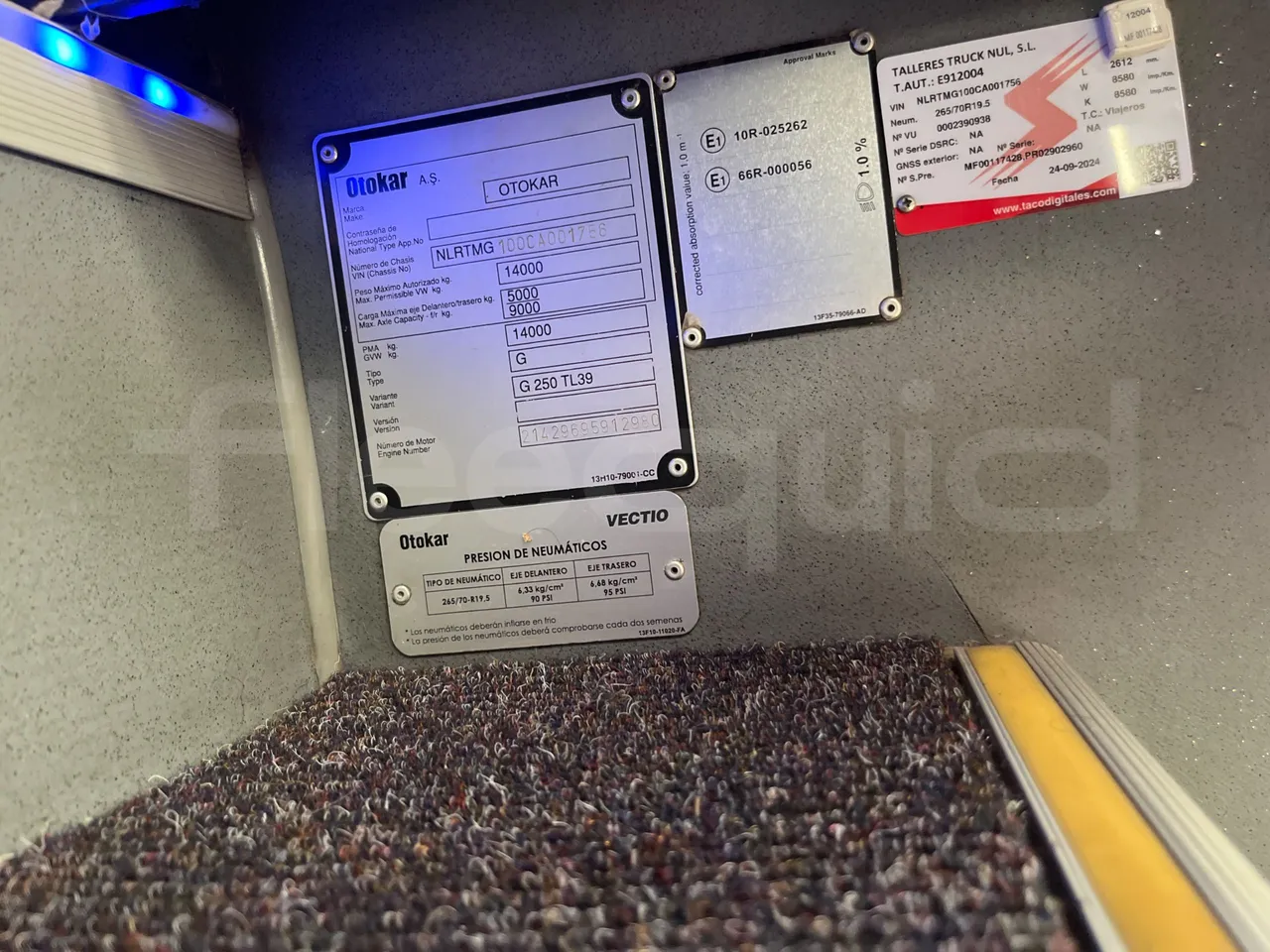 Otokar Vectio T Vectio 290T/ Euro 5 - 213 Kw - 10 Mt - vehicle plate photo