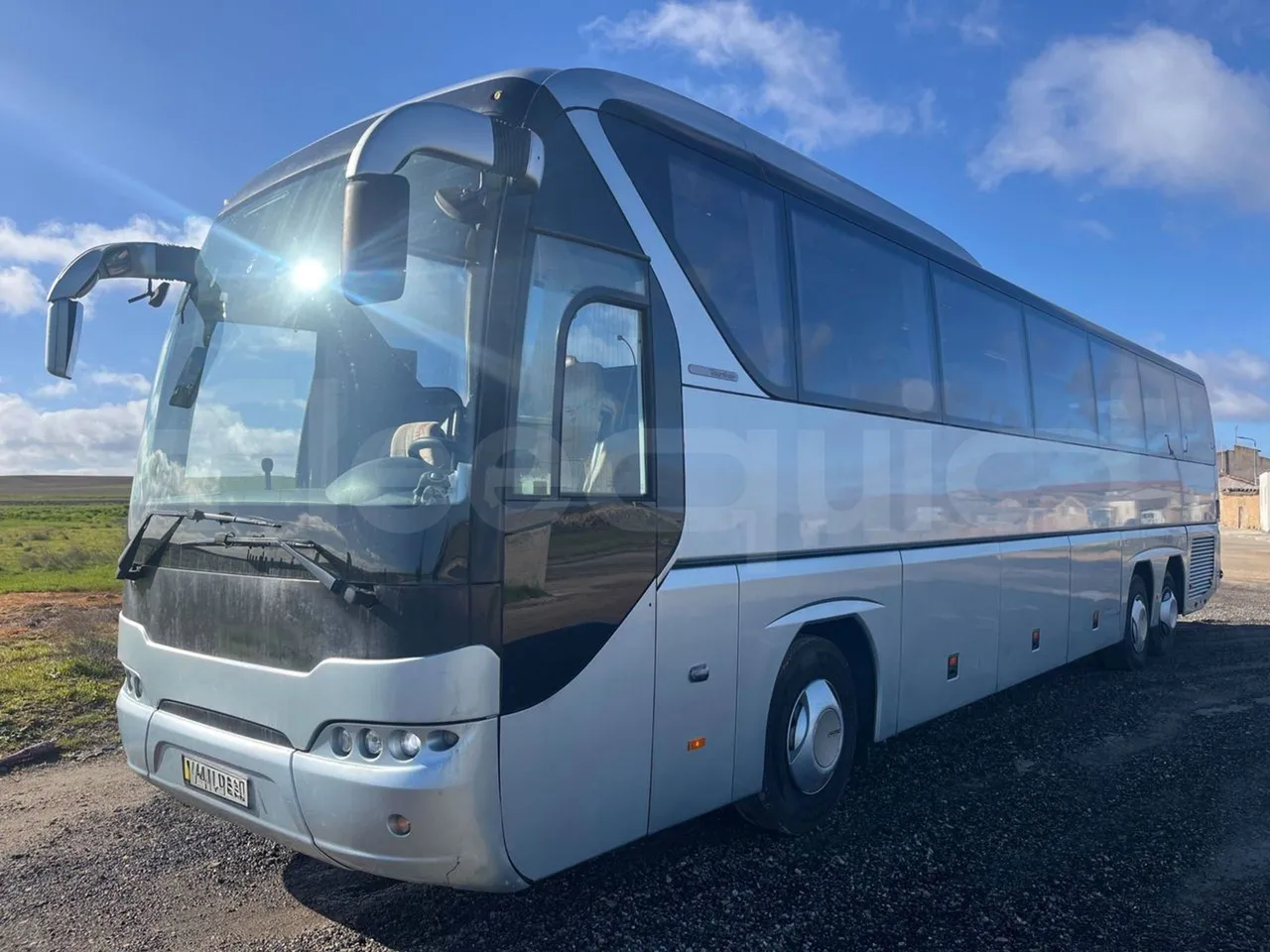 Neoplan N2216 N2216/3 - EUR4 - 324kW - 13.800m - 3/4 front left