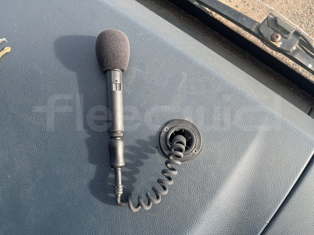Neoplan N2216 N2216/3 - EUR4 - 324kW - 13.800m - hostes microphone accessories photo