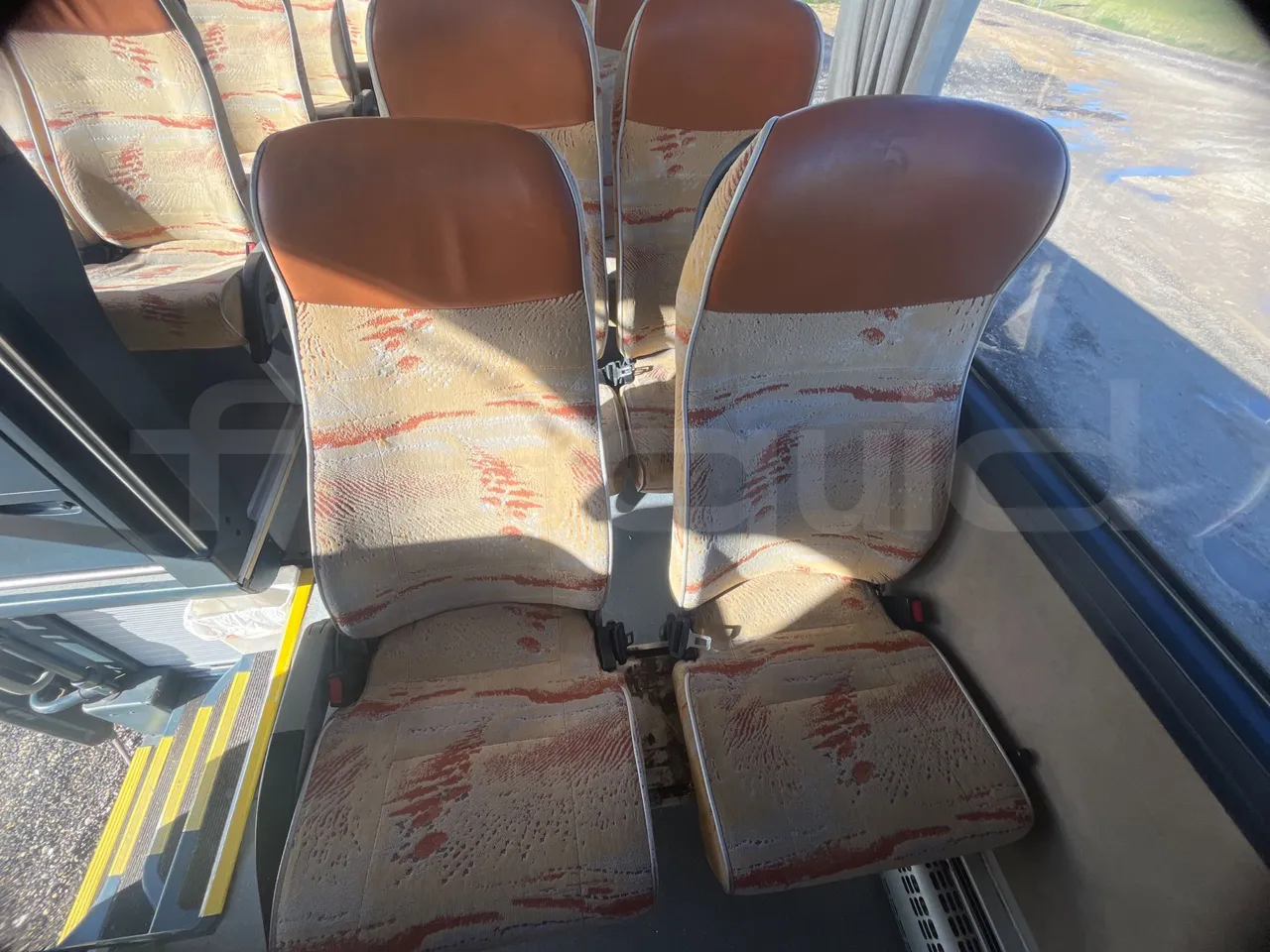 Neoplan N2216 N2216/3 - EUR4 - 324kW - 13.800m - single seat detail
