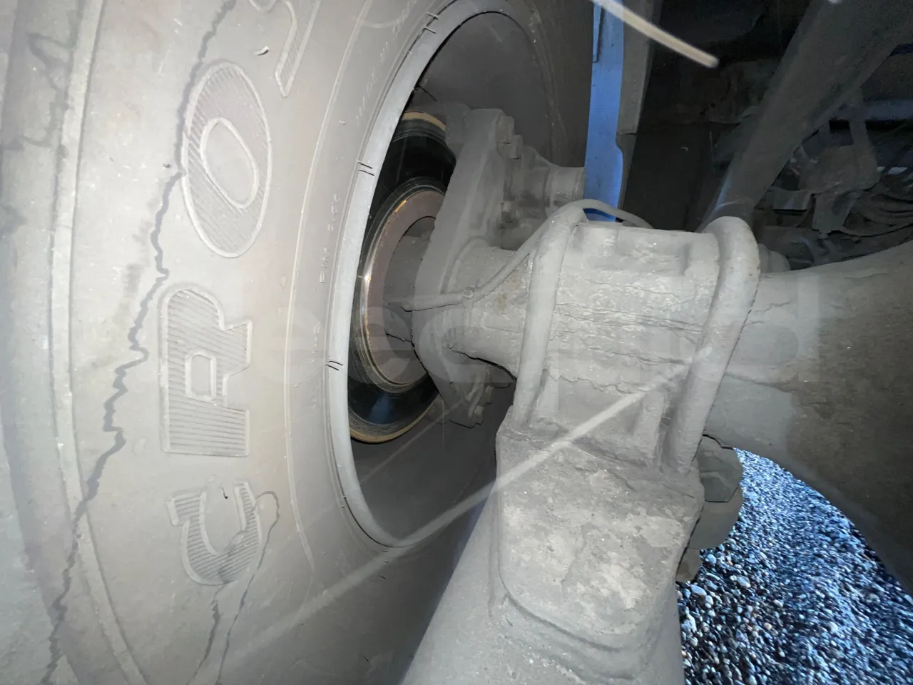 Neoplan N2216 N2216/3 - EUR4 - 324kW - 13.800m - axle 2 discs right