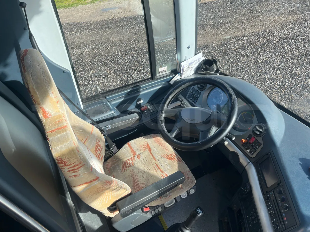 Neoplan N2216 N2216/3 - EUR4 - 324kW - 13.800m - driver's seat photo