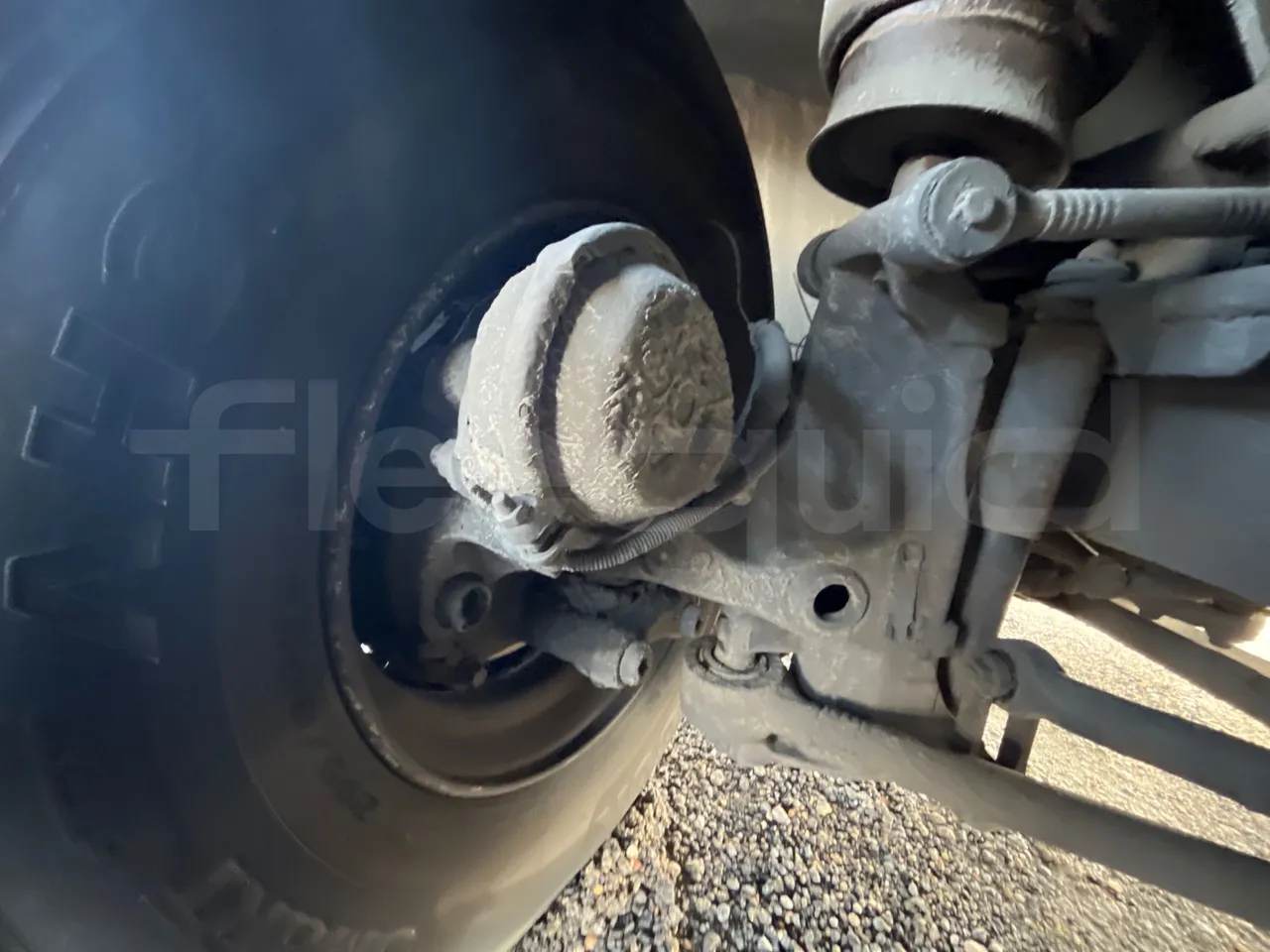 Neoplan N2216 N2216/3 - EUR4 - 324kW - 13.800m - front brake calipers left