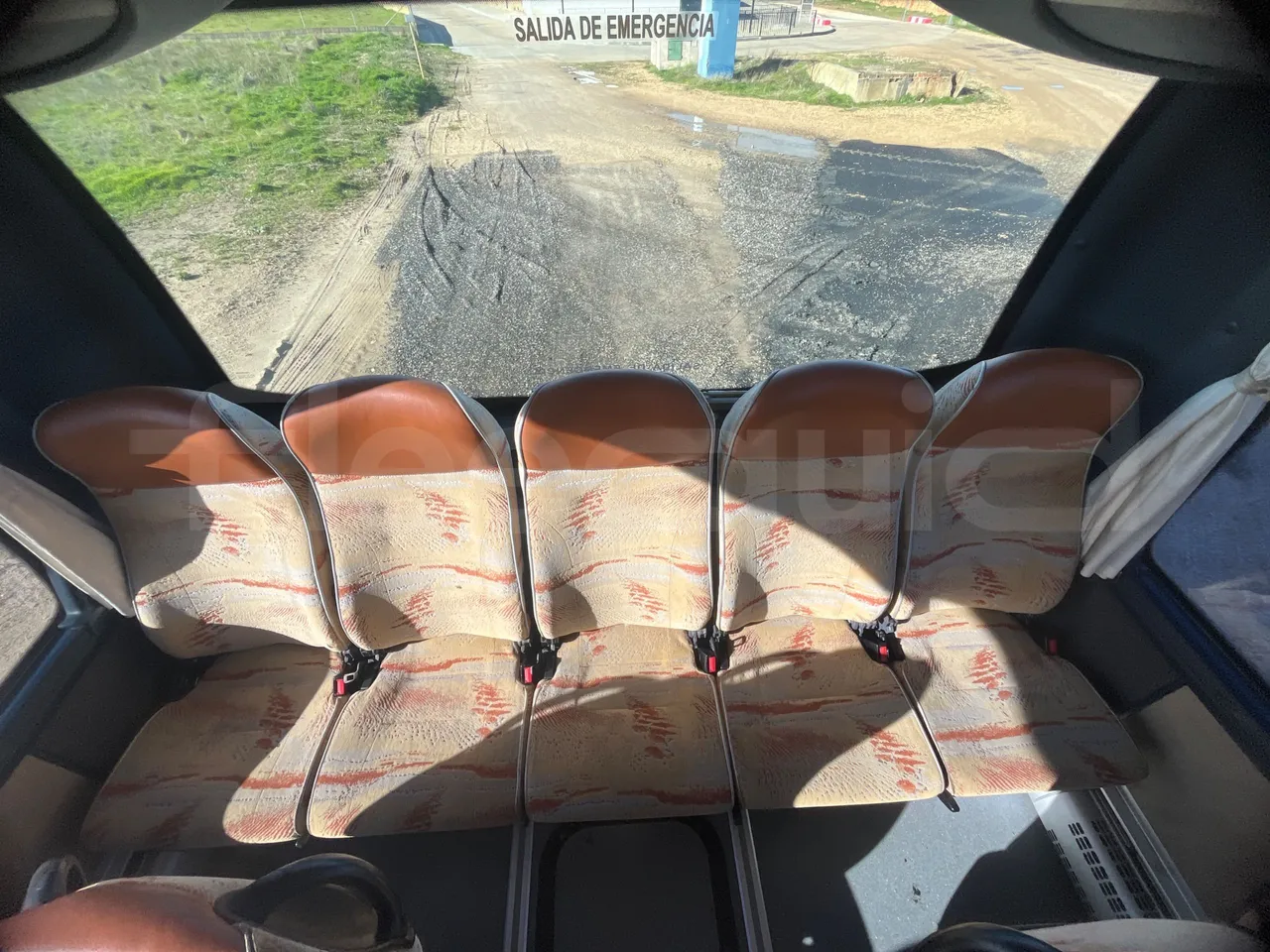 Neoplan N2216 N2216/3 - EUR4 - 324kW - 13.800m - forward view middle aisle