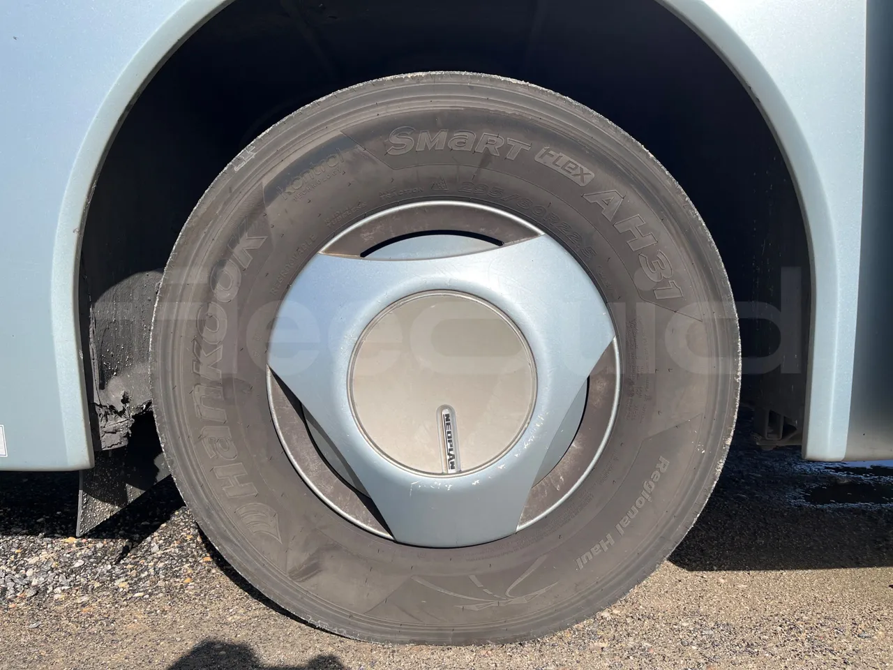 Neoplan N2216 N2216/3 - EUR4 - 324kW - 13.800m - front left tire measurements