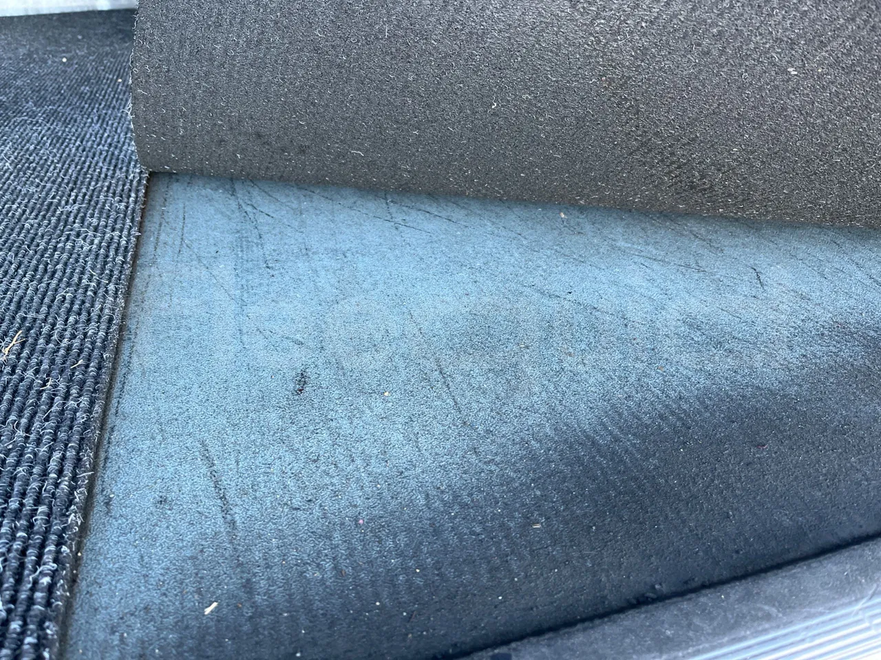 Neoplan N2216 N2216/3 - EUR4 - 324kW - 13.800m - under carpet photo