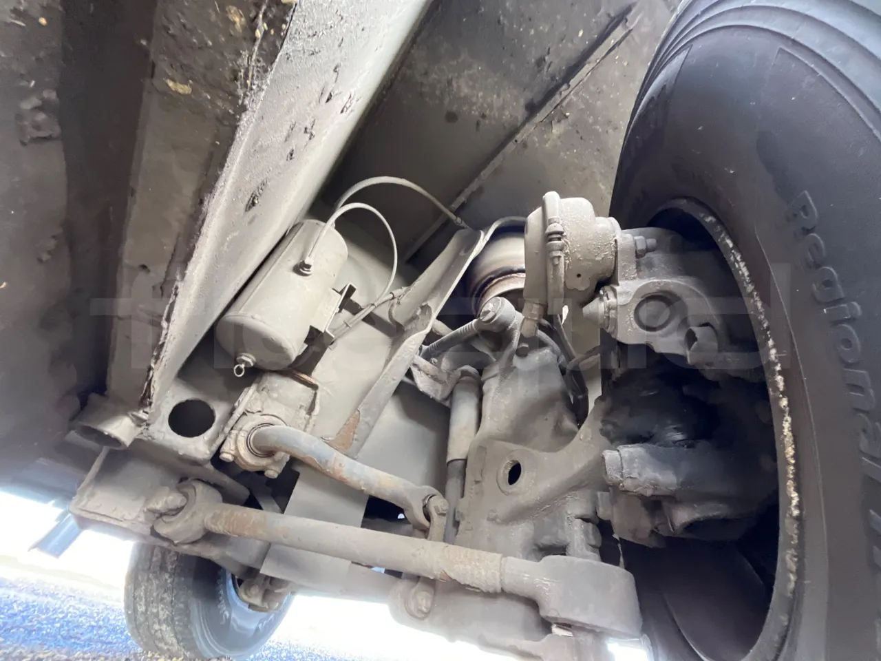 Neoplan N2216 N2216/3 - EUR4 - 324kW - 13.800m - front axle right side