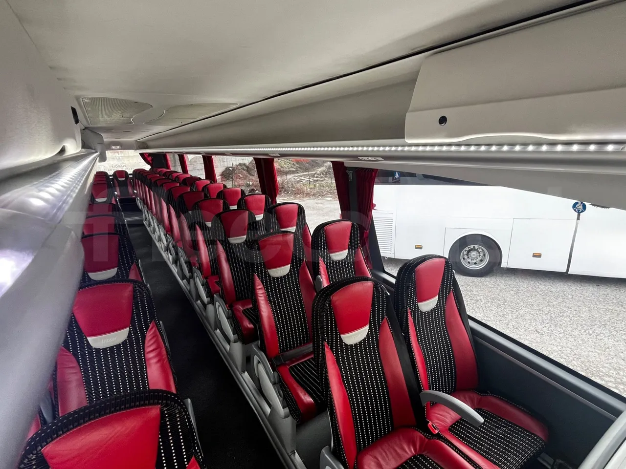 Irizar i6 12.35 - EUR6 - 305kW - 12.200m - folding seat photo
