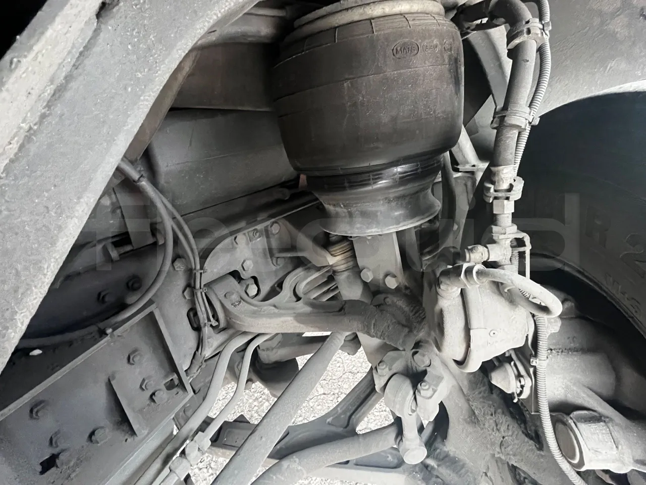 Irizar i6 12.35 - EUR6 - 305kW - 12.200m - front shock absorbers right