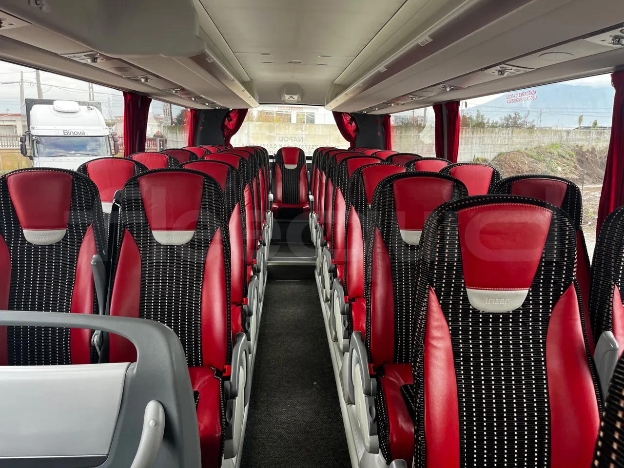 Irizar i6 12.35 - EUR6 - 305kW - 12.200m - reverse view middle aisle