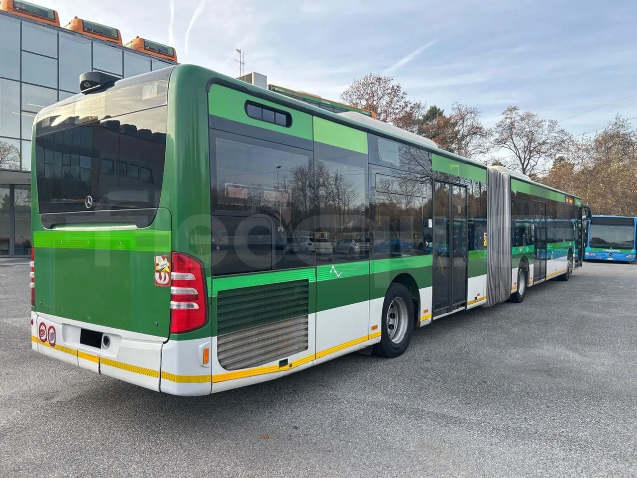 Mercedes-Benz O 530 G- 3P - Euro5 - 260kW - 17.940mt - 3/4 right rear doors closed