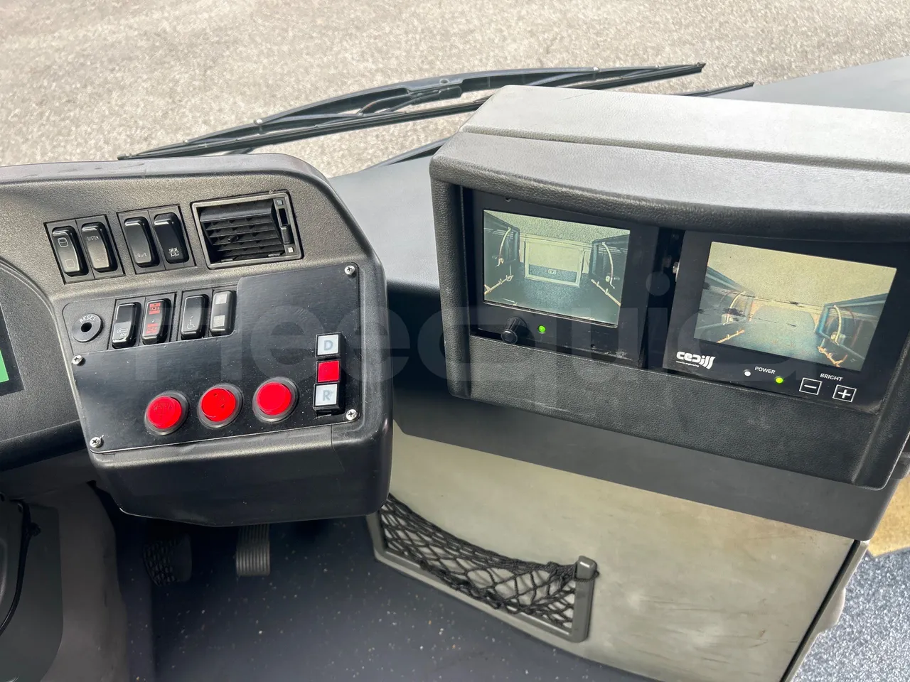 Mercedes-Benz O 530 G- 3P - Euro5 - 260kW - 17.940mt - radio accessories photo