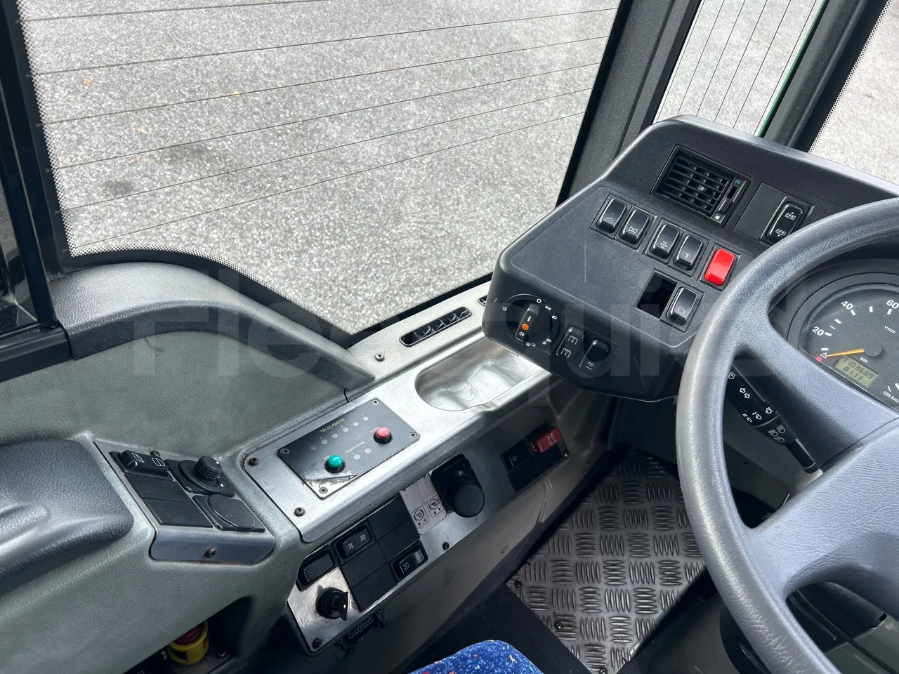 Mercedes-Benz O 530 G- 3P - Euro5 - 260kW - 17.940mt - onboard devices 1