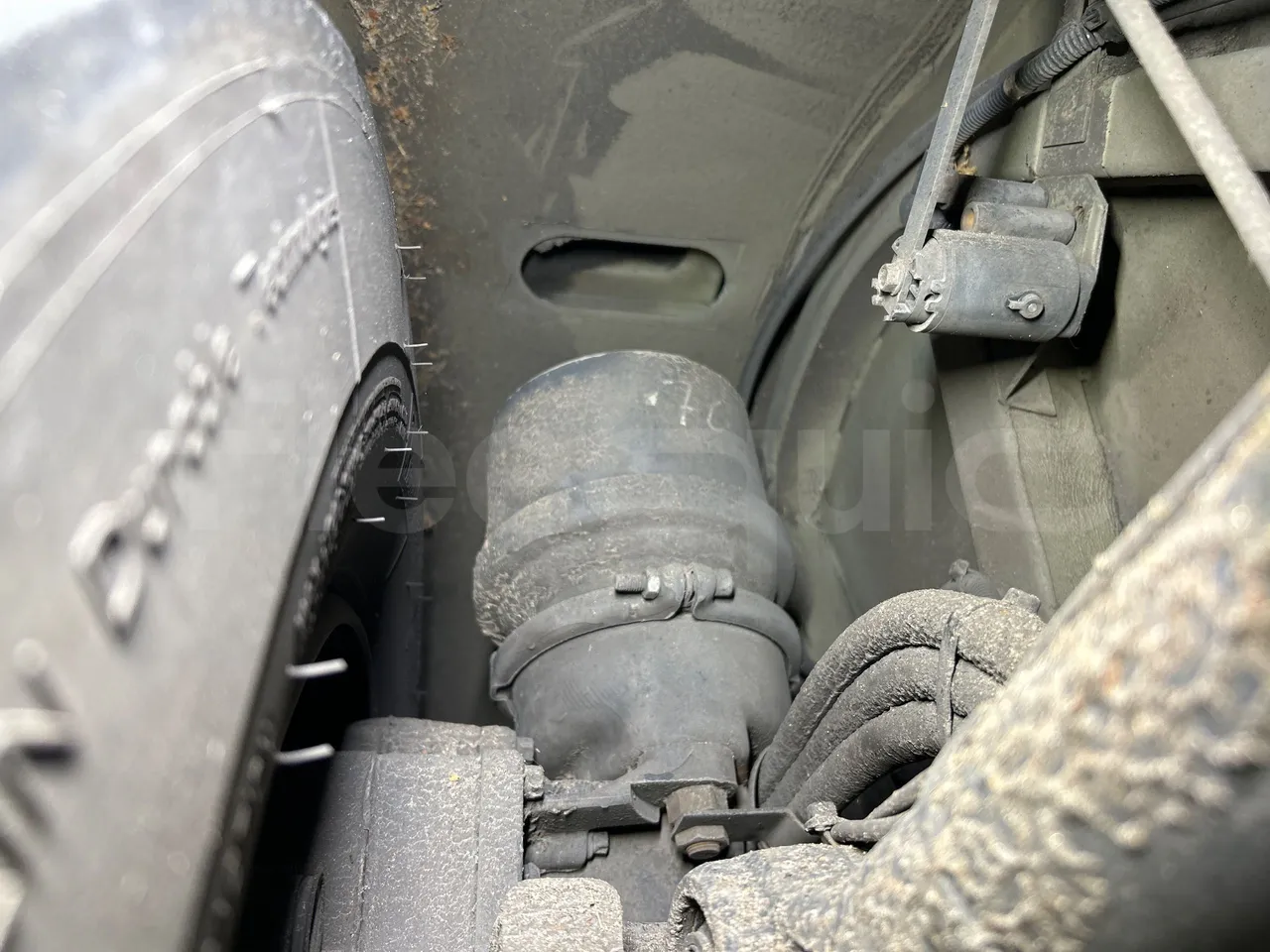 Mercedes-Benz O 530 G- 3P - Euro5 - 260kW - 17.940mt - axle 2 caliper brakes right