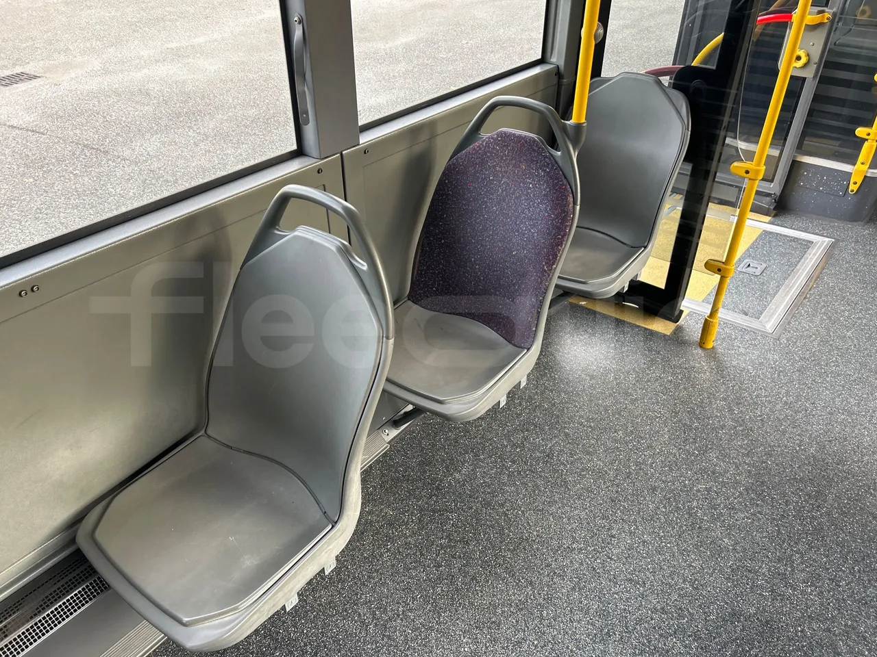 Mercedes-Benz O 530 G- 3P - Euro5 - 260kW - 17.940mt - single seat detail