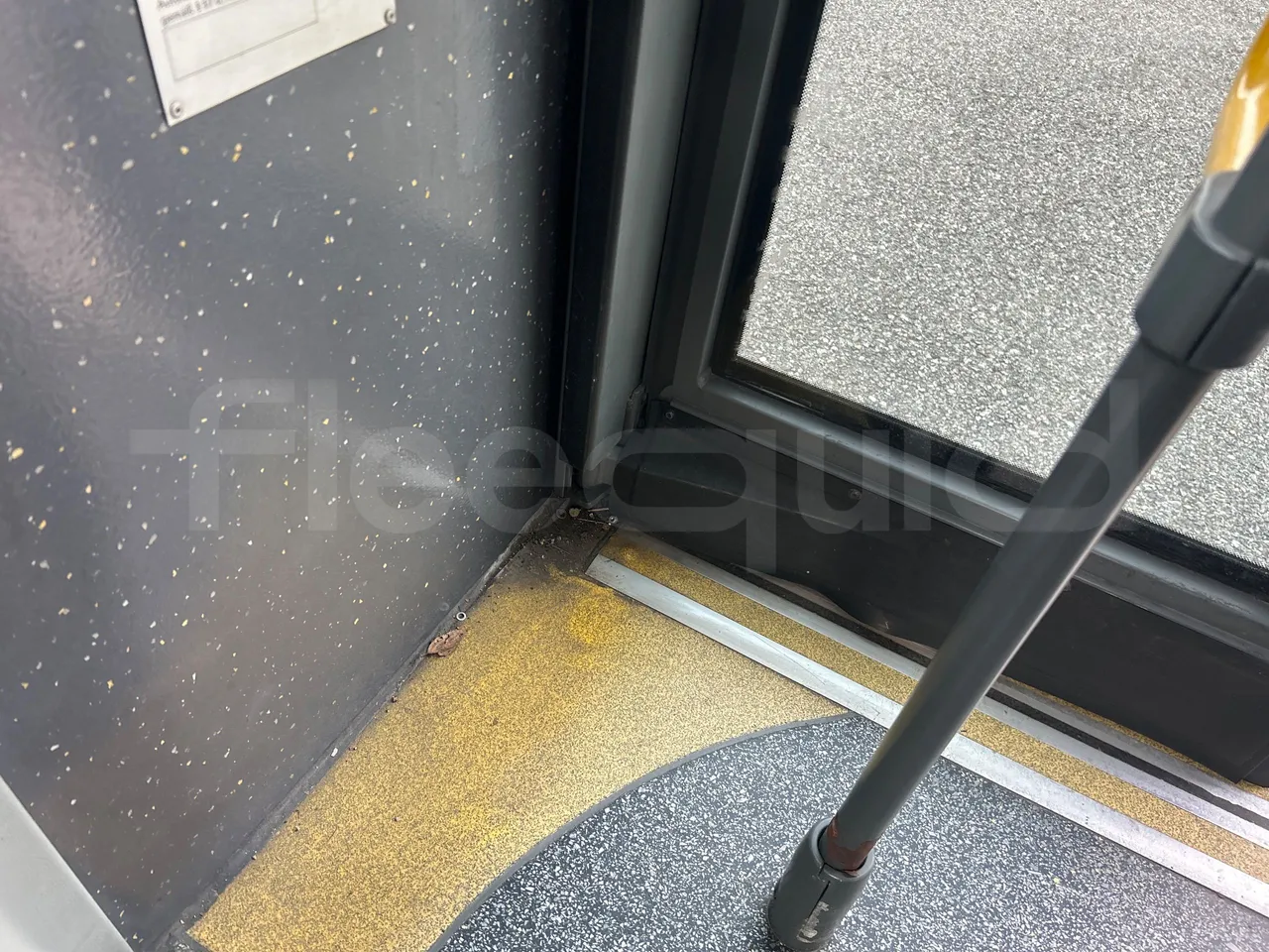 Mercedes-Benz O 530 G- 3P - Euro5 - 260kW - 17.940mt - door mechanism photo