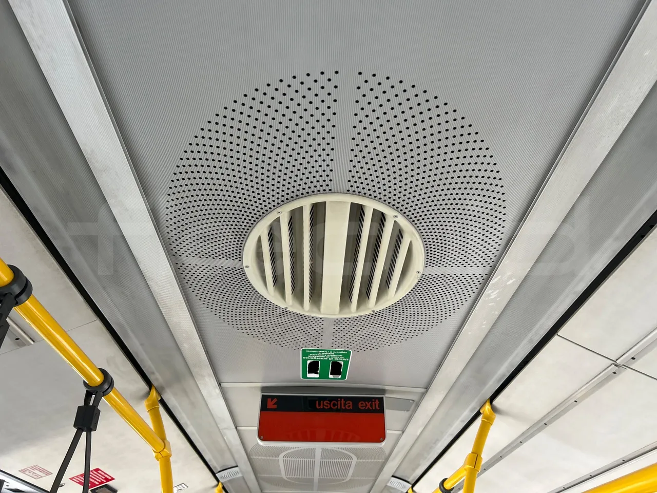 Mercedes-Benz O 530 G- 3P - Euro5 - 260kW - 17.940mt - roof hatch 1