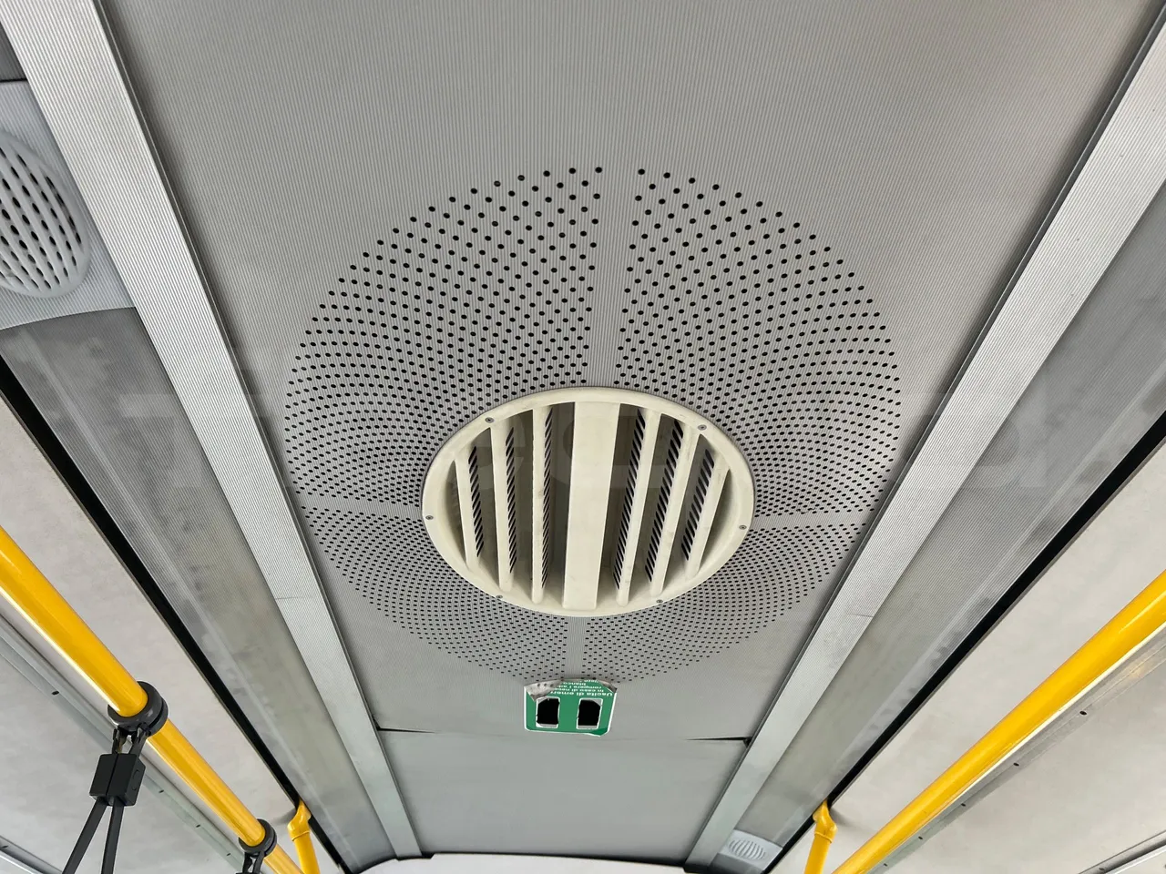 Mercedes-Benz O 530 G- 3P - Euro5 - 260kW - 17.940mt - roof hatch 2